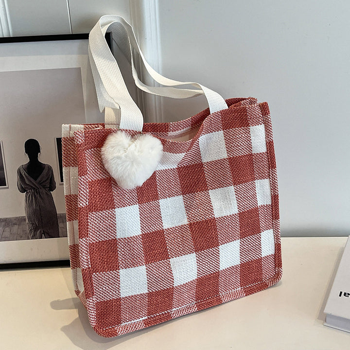 Damen Tragetasche mit lässiger Karomusterung und verspieltem Herzanhänger Nord Taschen