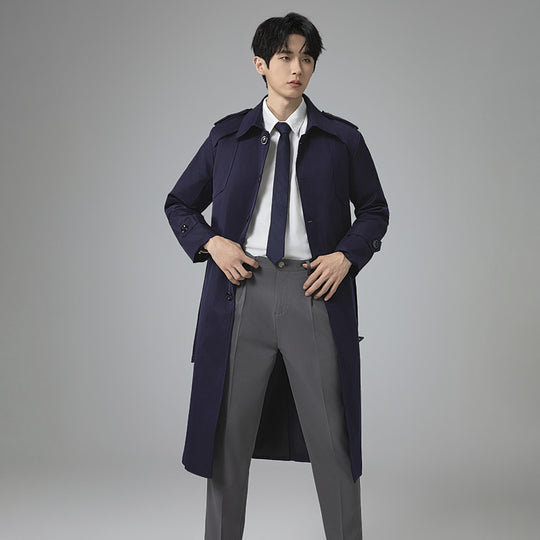 Herren Trenchcoat mit Taillengürtel, Schulterklappen und klassischer Knopfleiste Nord Taschen