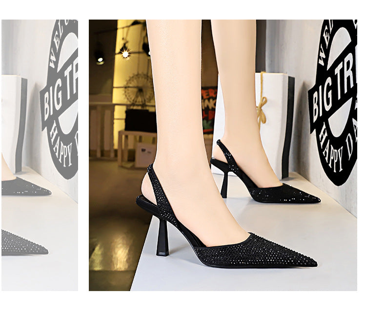 Damen Elegante Slingback-Pumps mit funkelnden Strassdetails und geschwungenem Absatz