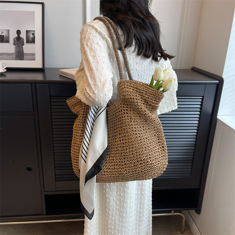 Damen trendige Strohtasche mit modischem Kordelzug Nord Taschen