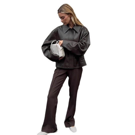 Damen Cropped Boxy Jacke aus Lederimitat mit übergroßem Kragen und verdeckter Reißverschlussleiste Nord Taschen