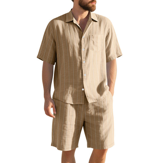Herren Kurzarm-Pyjama-Set mit dezentem Streifenmuster und praktischer Brusttasche Nord Taschen