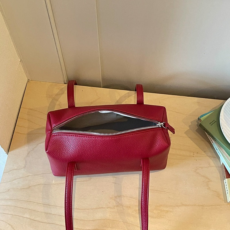 Damenhandtasche aus hochwertigem Kunstleder mit praktischem Reißverschluss Nord Taschen