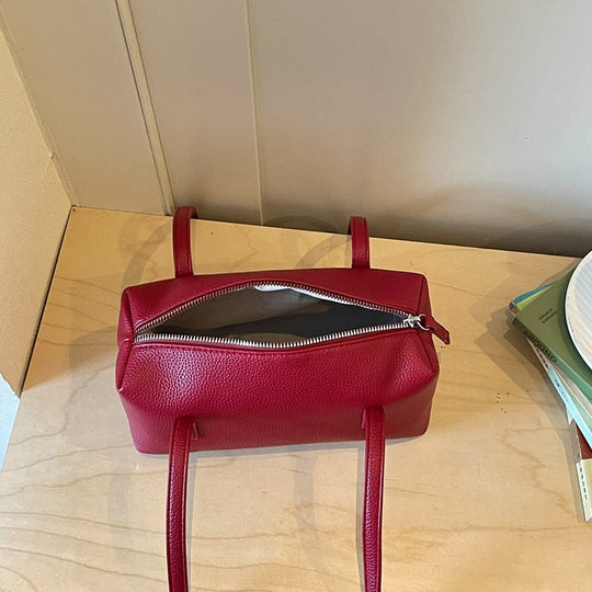 Damenhandtasche aus hochwertigem Kunstleder mit praktischem Reißverschluss Nord Taschen