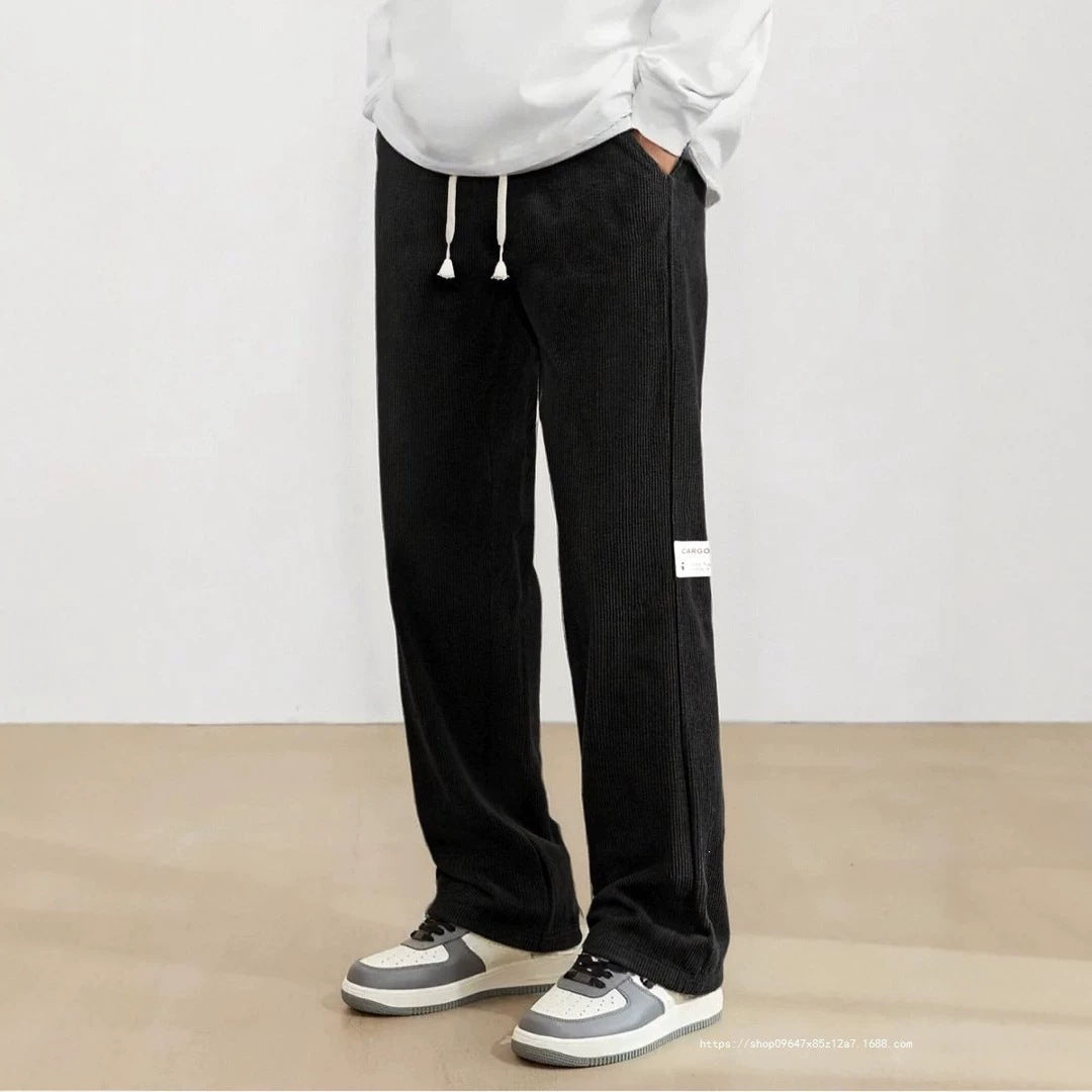 Herren Weite Cordhose im Relaxed-Fit mit Tunnelzug, geradem Bein & Label‑Patch Nord Taschen