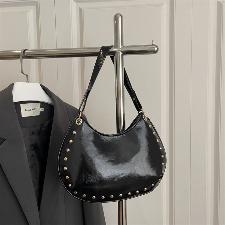 Damen elegante Schultertasche mit goldenen Nieten Nord Taschen