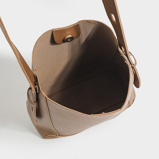 Damen Hobo-Tasche aus hochwertigem Kunstleder mit elegantem minimalistischem Design Nord Taschen
