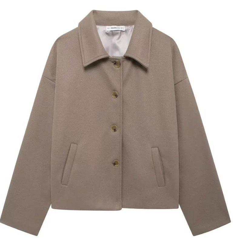 Damen 600+ kurze boxy Wollmix‑Jacke mit Hemdkragen, geknöpfter Front und Eingrifftaschen Nord Taschen