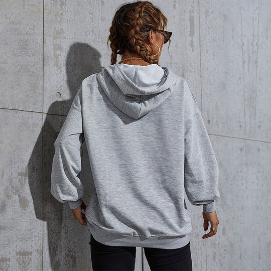 Damen Relaxed-Fit Hoodie mit Collegestyle-Frontprint und Kängurutasche Nord Taschen
