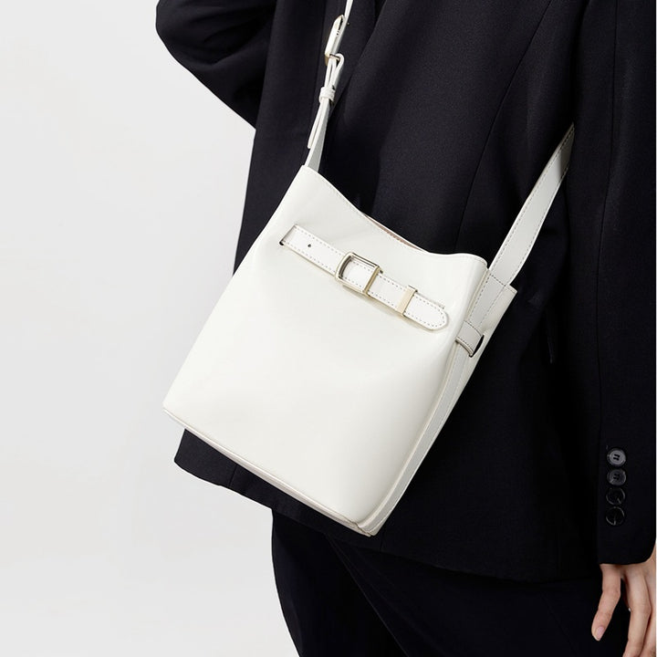 Damen praktische Ledertasche im minimalistischen Stil Nord Taschen