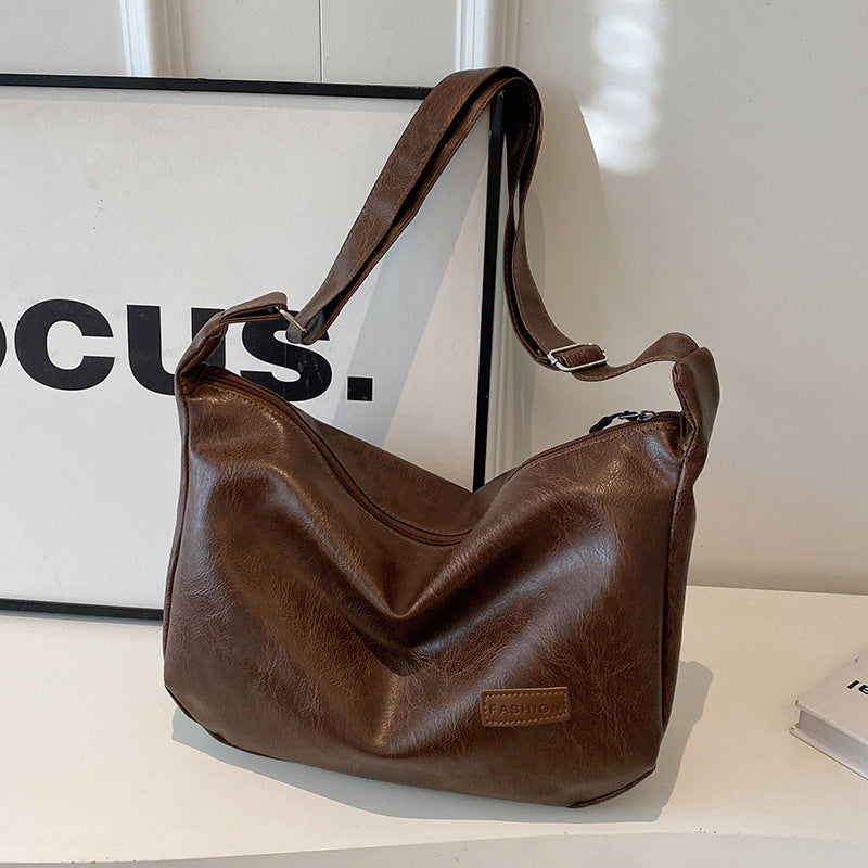 Damen Umhängetasche mit weichem Kunstleder und zeitgenössischem Design Nord Taschen