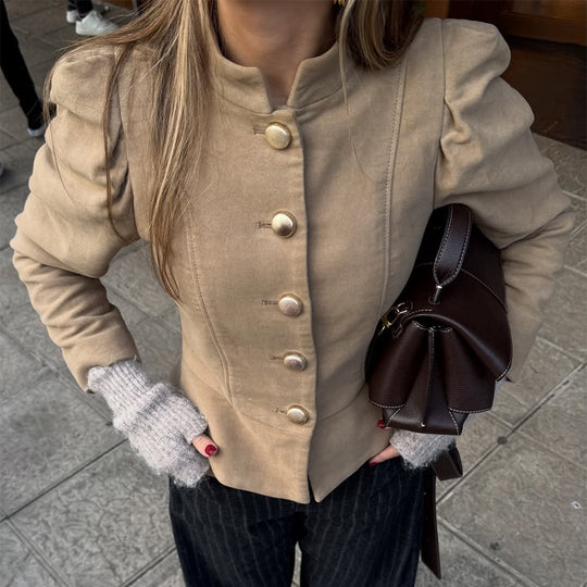 Damen Taillierter Wildlederoptik-Blazer mit Stehkragen und goldenen Zierknöpfen Nord Taschen