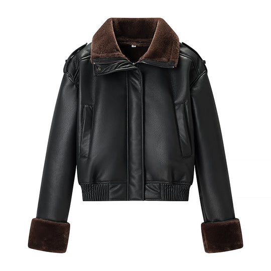 Damen Kurz geschnittene Fliegerjacke aus Kunstleder mit Teddy-Innenfutter, Umlegekragen und umschlagbaren Manschetten Nord Taschen