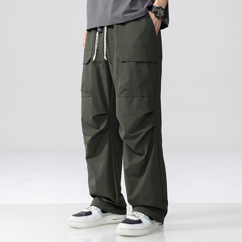 Herren Oversize-Cargohose aus leichtem Funktionsstoff mit Kordelzugbund und Mehrfachtaschen Nord Taschen