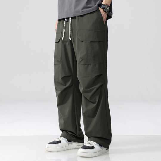 Herren Oversize-Cargohose aus leichtem Funktionsstoff mit Kordelzugbund und Mehrfachtaschen Nord Taschen