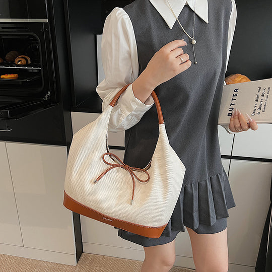 Damen Hobo-Tasche mit geflochtenem Design und Lederakzenten Nord Taschen