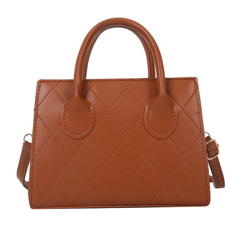 Damen stilvolle und strukturierte Handtasche mit trendiger Steppung Nord Taschen