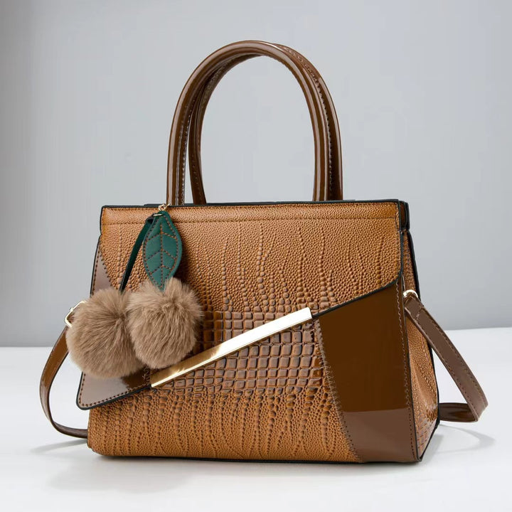 Damen Designer-Handtasche mit strukturiertem Kunstleder und raffinierten Akzenten Nord Taschen