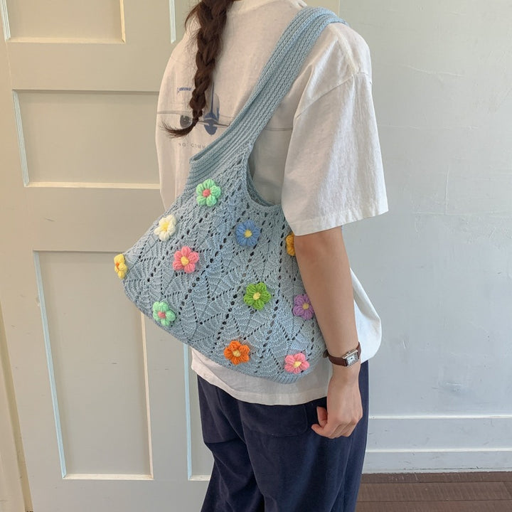 Damen Häkel-Handtasche mit bunten Blumenapplikationen Nord Taschen