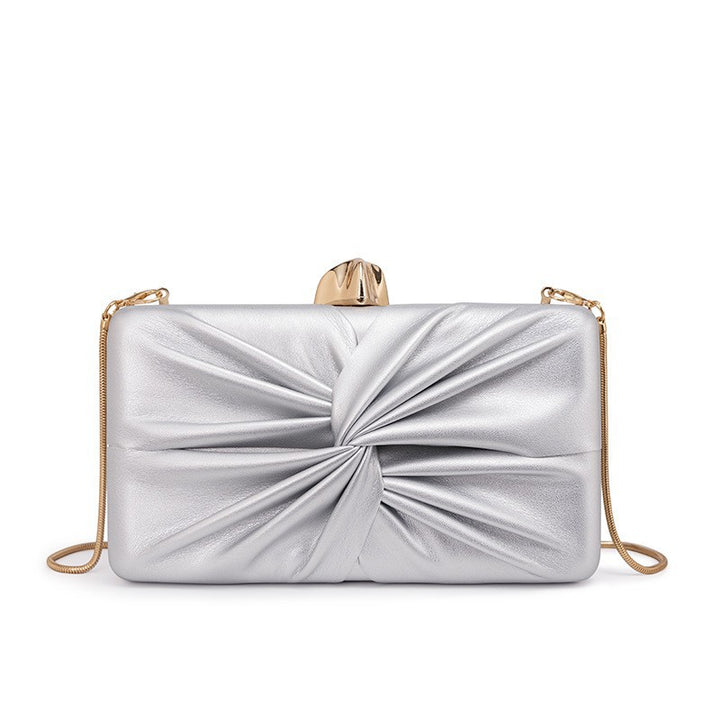 Damen Designer Clutch mit auffälligem Drapé von Nord Taschen