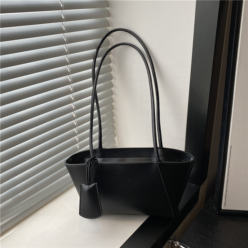 Damenhandtasche mit minimalistischer Silhouette und eleganten Details Nord Taschen