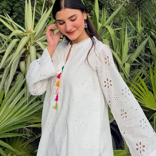 Damen Lockertes Tunika-Set mit Broderie Anglaise und weiten Pluderhosen Nord Taschen
