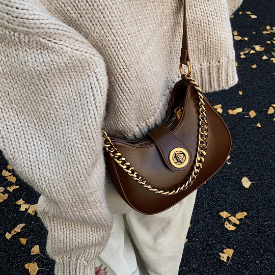 Damen Hobo-Tasche mit eleganter Kettenverzierung und hochwertigem Leder Nord Taschen