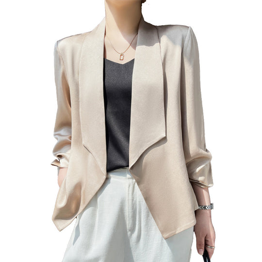 Damen Schalkragen-Blazer mit Satinbesatz, offener Front und legerer Kurzform Nord Taschen