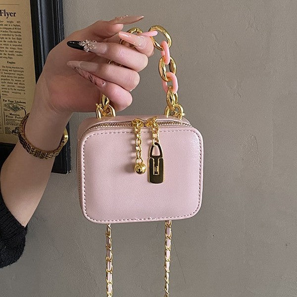 Damen Clutch mit luxuriösem Kettenakzent und elegantem Design Nord Taschen