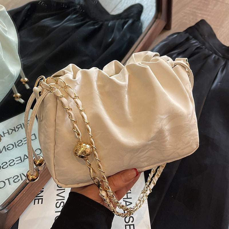 Damen Beuteltasche mit elegantem Kettenriemen Nord Taschen