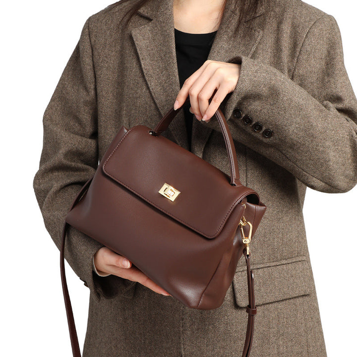 Damen Henkeltasche mit hochwertigem Kunstleder und elegantem Klappverschluss Nord Taschen