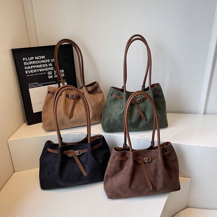 Damen Hobo-Tasche aus hochwertigem Wildlederimitat mit elegantem Akzent Nord Taschen