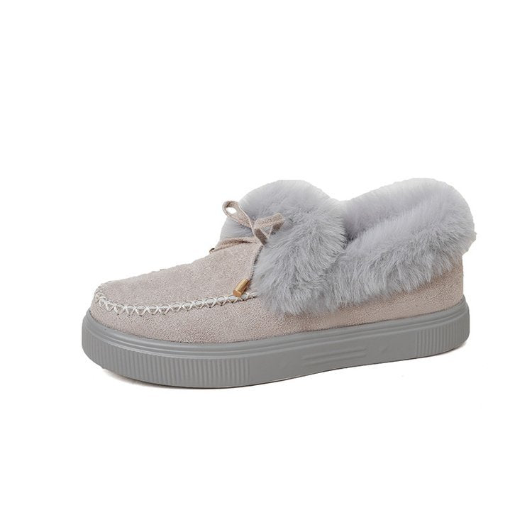 Damen Kuschel‑Mokassin‑Slipper mit hochfloriger Fellmanschette, dekorativer Steppnaht und leichtem Plateau‑Sohlenprofil Nord Taschen