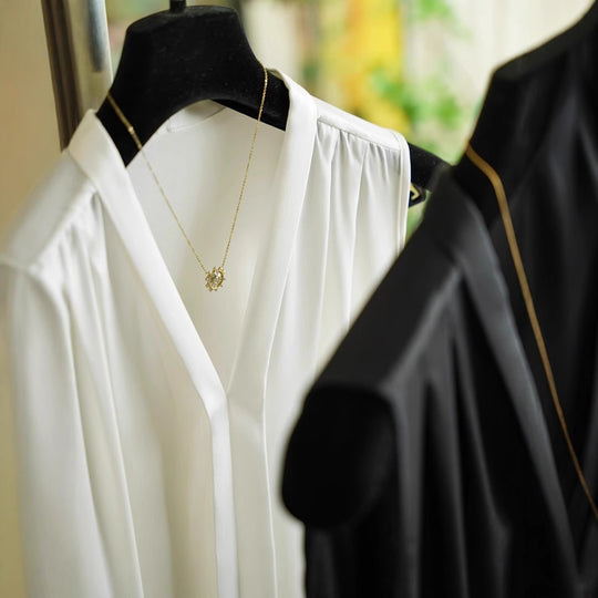 Damen Elegante und luftige Bluse Nord Taschen