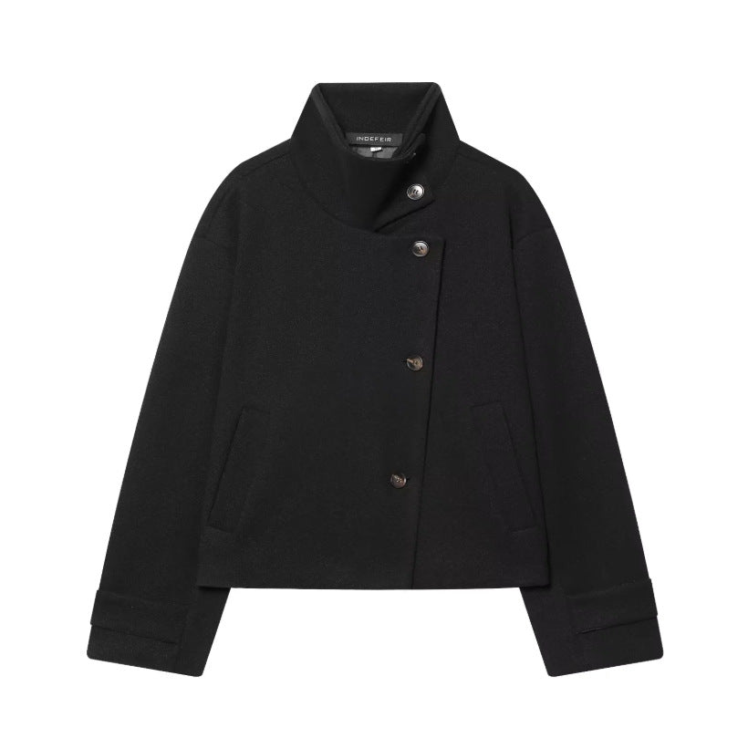 Damen Cropped Wollmix-Kurzjacke mit hohem Stehkragen, asymmetrischer Knopfleiste und Krempelmanschetten Nord Taschen