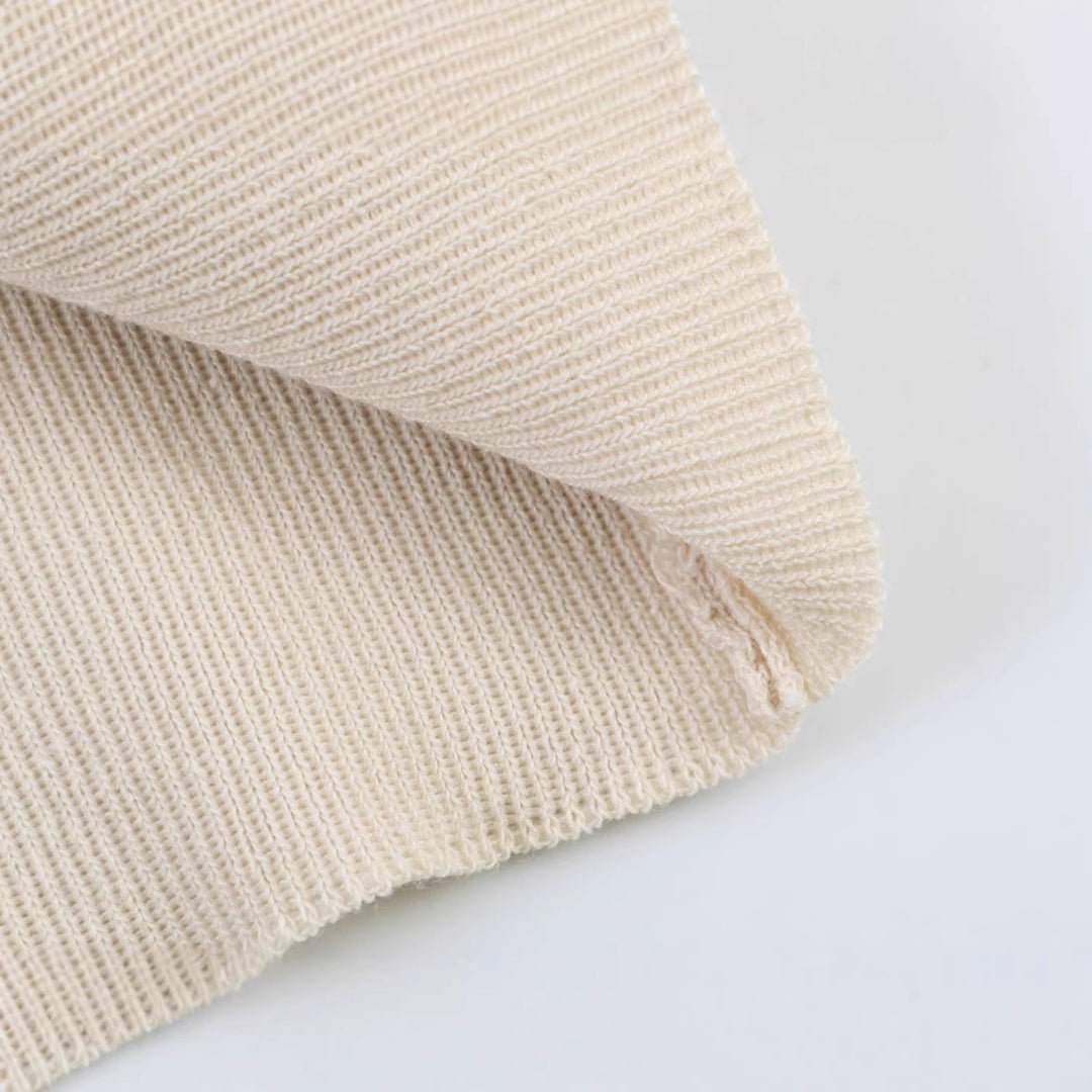 Damen Elegante Plissée-Bluse mit Stehkragen, Knopfdetail und Ballonärmeln Nord Taschen