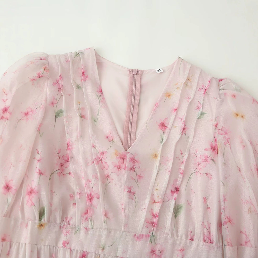 Damen Romantisches Chiffon-Minikleid mit V-Ausschnitt, Plisseeoberteil und Stufenvolants Nord Taschen