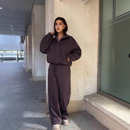 Damen gekürztes Reißverschluss-Hoodie mit Stehkragen und hochgeschnittener Kordel-Jogginghose Nord Taschen