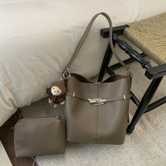 Damen Hobo-Tasche mit elegantem Kettenverschluss und praktischem Innenorganizer Nord Taschen
