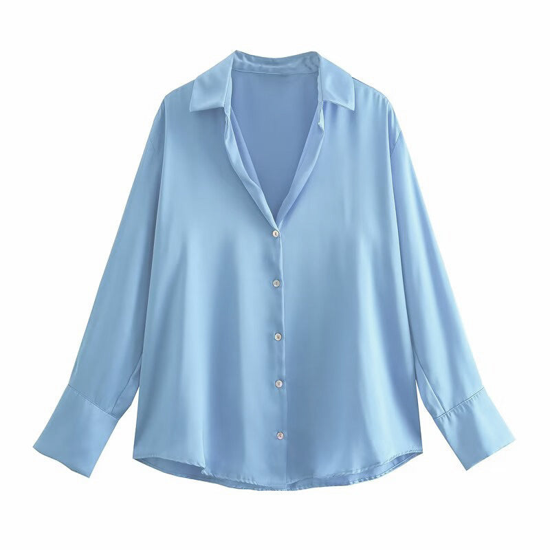 Damen Oversized Satinbluse mit Hemdkragen und breiten Manschetten Nord Taschen