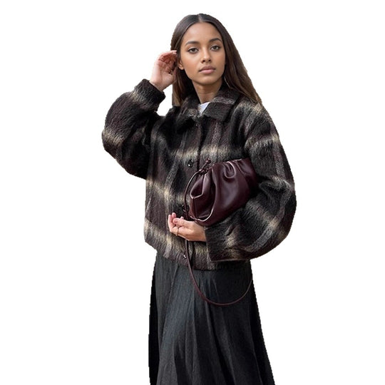 Damen Kurzjacke im karierten Kunstfell-Boxycut mit Schalkragen Nord Taschen