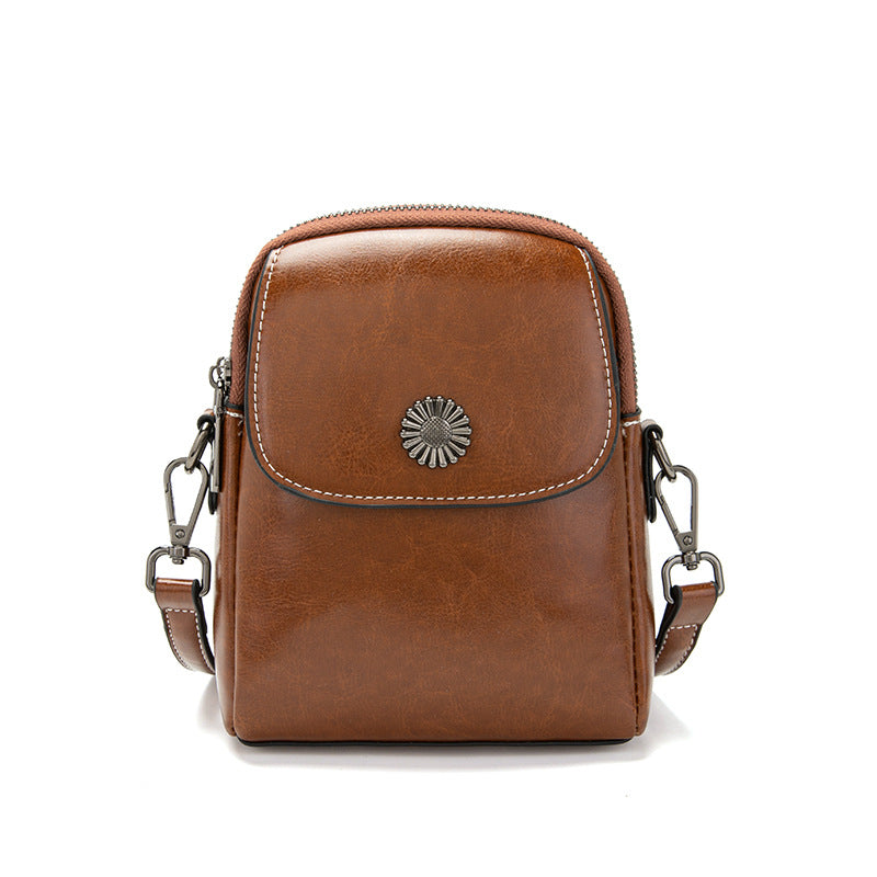 Damen Umhängetasche aus hochwertigem Kunstleder mit praktischem Faltendesign Nord Taschen