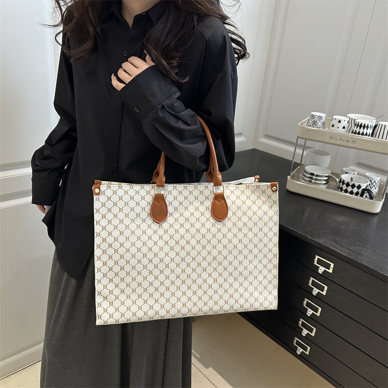 Damen elegante Tote-Tasche mit hochwertigem Monogramm-Design Nord Taschen