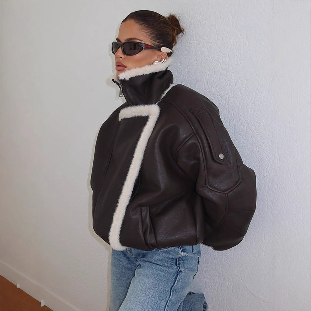 Damen Oversize Fliegerjacke aus Lederimitat mit asymmetrischer Kunstfell-Borte Nord Taschen