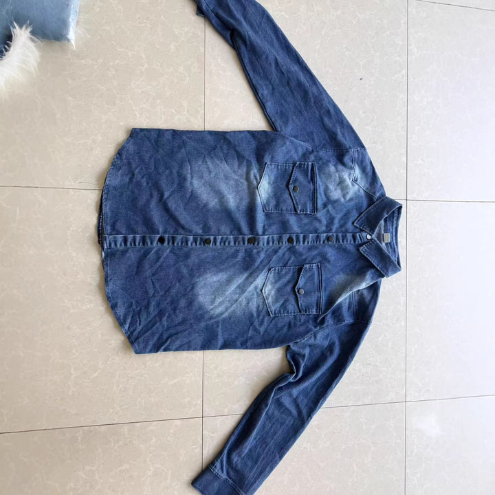 Herren oversized Denim-Hemdenjacke mit geschwungenem Saum und aufgesetzten Pattentaschen Nord Taschen