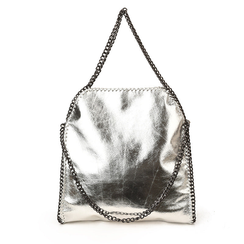 Damen Metallic Handtasche mit Kettenakzent und modischem Design Nord Taschen