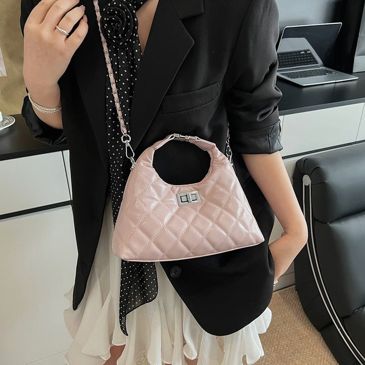Damen Mini-Bag mit elegantem Steppdesign und schickem Kettenverschluss Nord Taschen