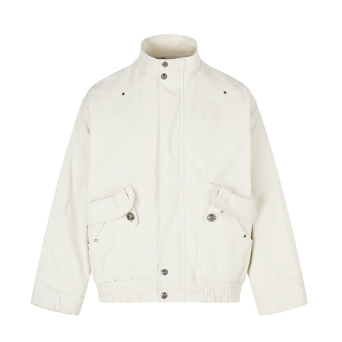 Damen Kurzer Boxy‑Bomber mit hohem Funnelkragen, Utility‑Pattentaschen und elastischem Saum Nord Taschen