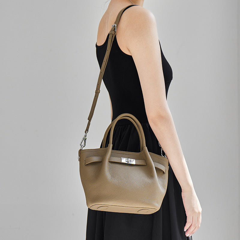 Damen elegante Tragetasche mit strukturiertem Leder und praktischem Verschluss Nord Taschen
