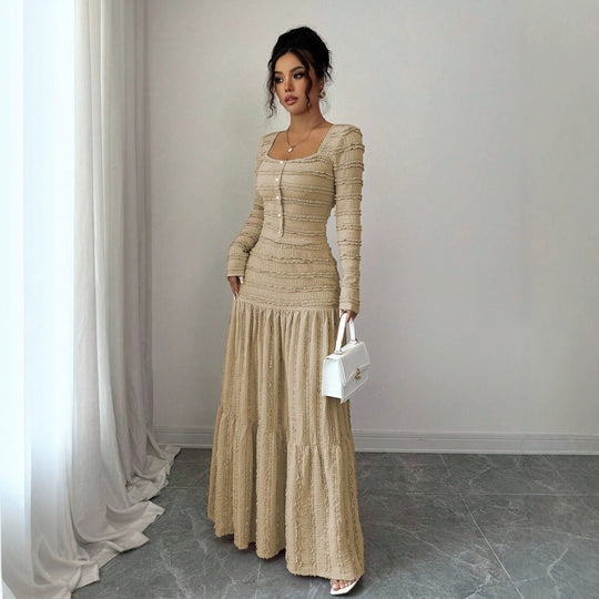 Damen Figurbetontes Rüschen‑Maxikleid mit Quadrat-Ausschnitt und Knopfleiste Nord Taschen